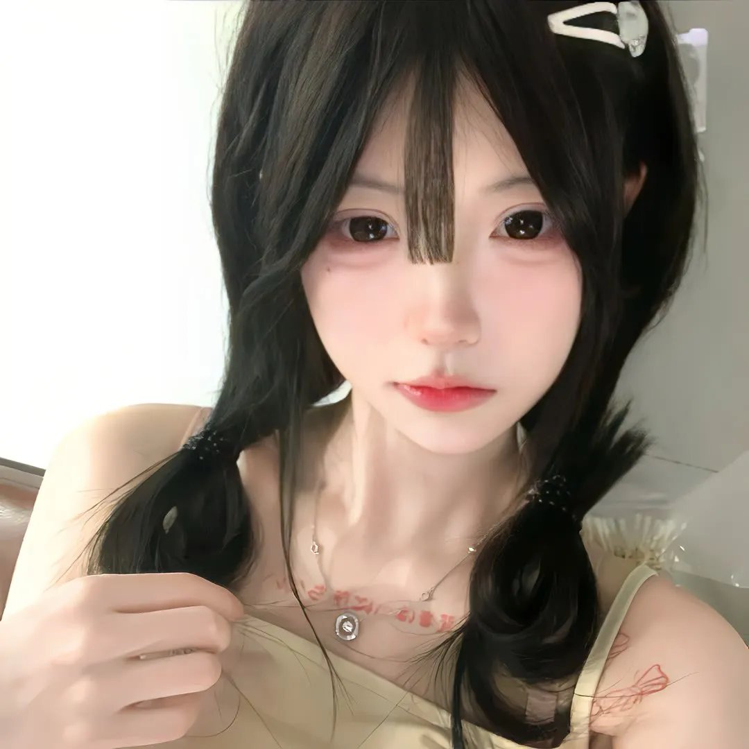 裙底春